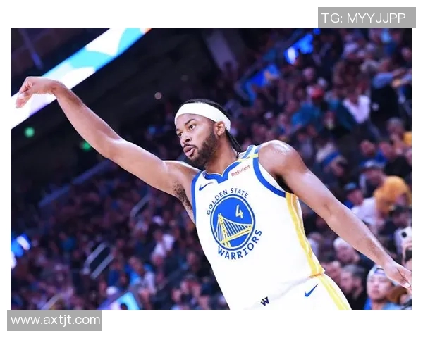 奇兵!穆迪单节3记三分砍12分,勇士三节得分破百领先16分 奇兵!穆迪单节3记三分砍12分,勇士三节得分破百领先16分