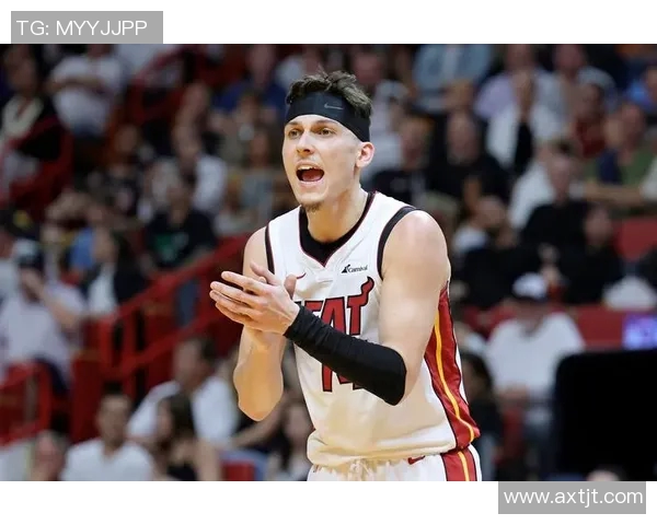 场均247!难怪热火不续约希罗,和快船三方交易大赚,比比尔还猛 场均247!难怪热火不续约希罗,和快船三方交易大赚,比比尔还猛