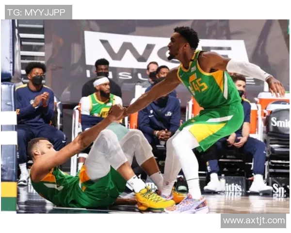 高效!米切尔29分钟轰下35分,正负值高达+38 高效!米切尔29分钟轰下35分,正负值高达+38